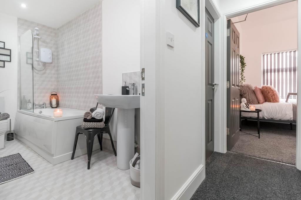 Apt 6 1a Holmes St L