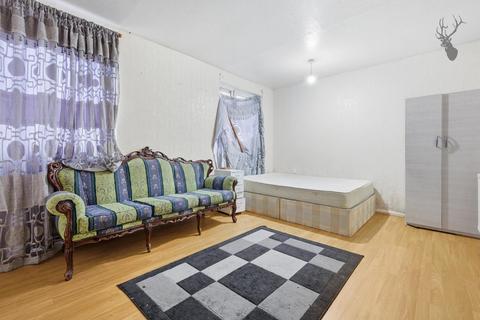 3 bedroom duplex for sale, Crane House, Bow