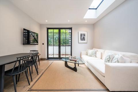 2 bedroom flat to rent, St. Anns Villas, London W11