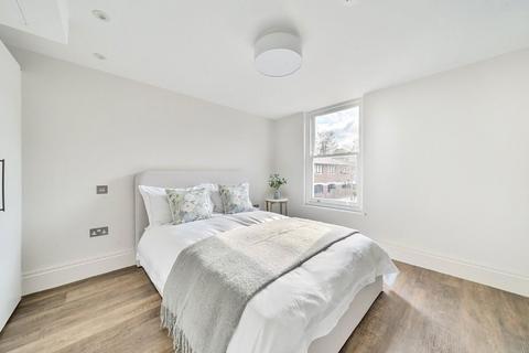 2 bedroom apartment for sale, Flat 2 Devoncroft House, 85 High Street, Esher, Surrey, KT10 9QA