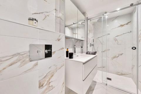 2 bedroom apartment for sale, Flat 2 Devoncroft House, 85 High Street, Esher, Surrey, KT10 9QA
