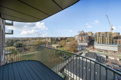 3 bedroom flat to rent, Townsend Road, London, SE3