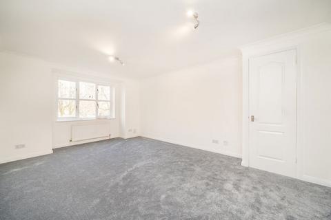 undefined, Malting Way, Isleworth TW7