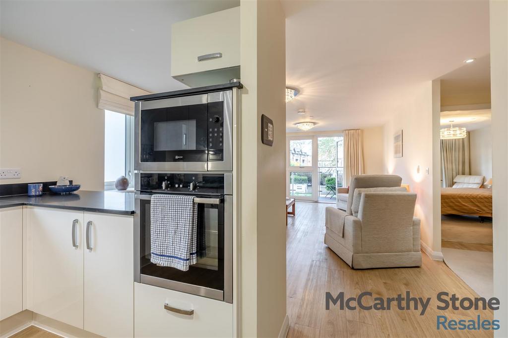 8669244-interior15.jpg