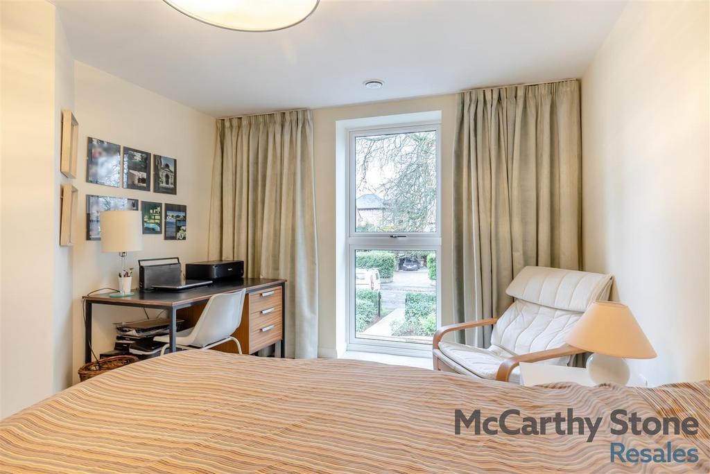 8669244-interior09.jpg