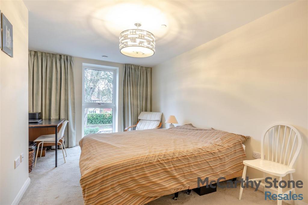8669244-interior08.jpg