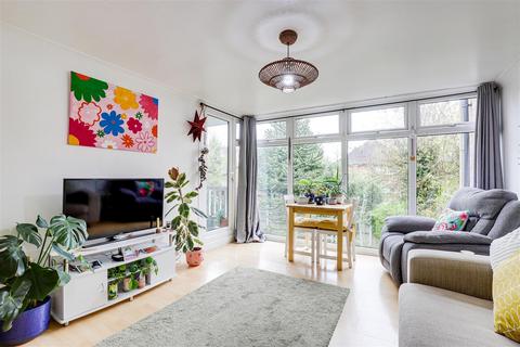 2 bedroom flat for sale, Welbeck Court, Woodthorpe NG5