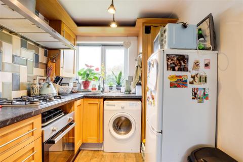 2 bedroom flat for sale, Welbeck Court, Woodthorpe NG5