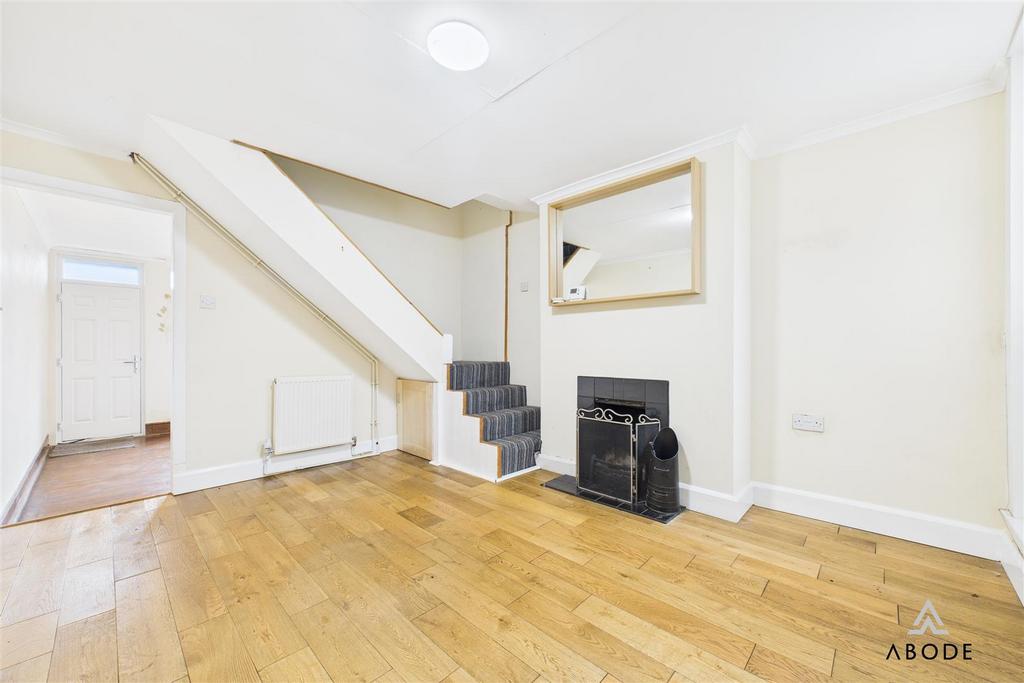 CAM03473 G0-PR0483-STILL004.jpg