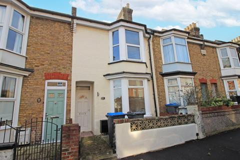 3 bedroom terraced house to rent, St Georges Road, Ramsgate, Kent, CT11