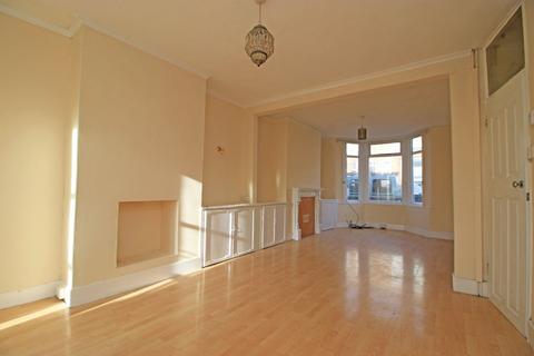 3 bedroom terraced house to rent, St Georges Road, Ramsgate, Kent, CT11
