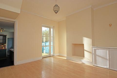 3 bedroom terraced house to rent, St Georges Road, Ramsgate, Kent, CT11