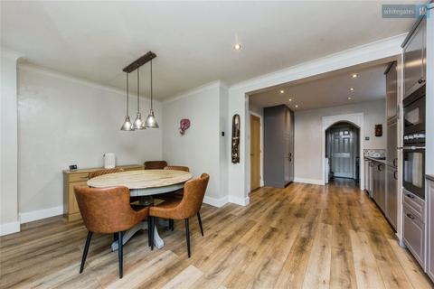 4 bedroom detached house for sale, Fourseasons Close, Crewe, Cheshire, CW2