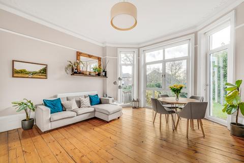 St Leger Court, London, Willesden Lane, NW6