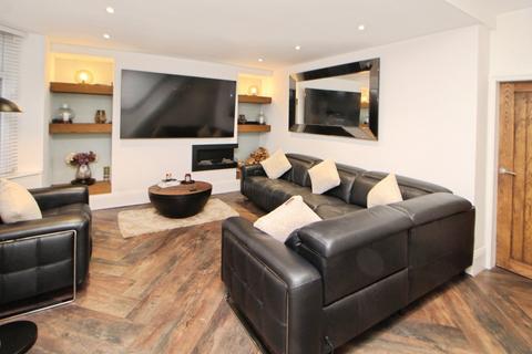 3 bedroom end of terrace house for sale, Woolley Lane, Hyde SK14