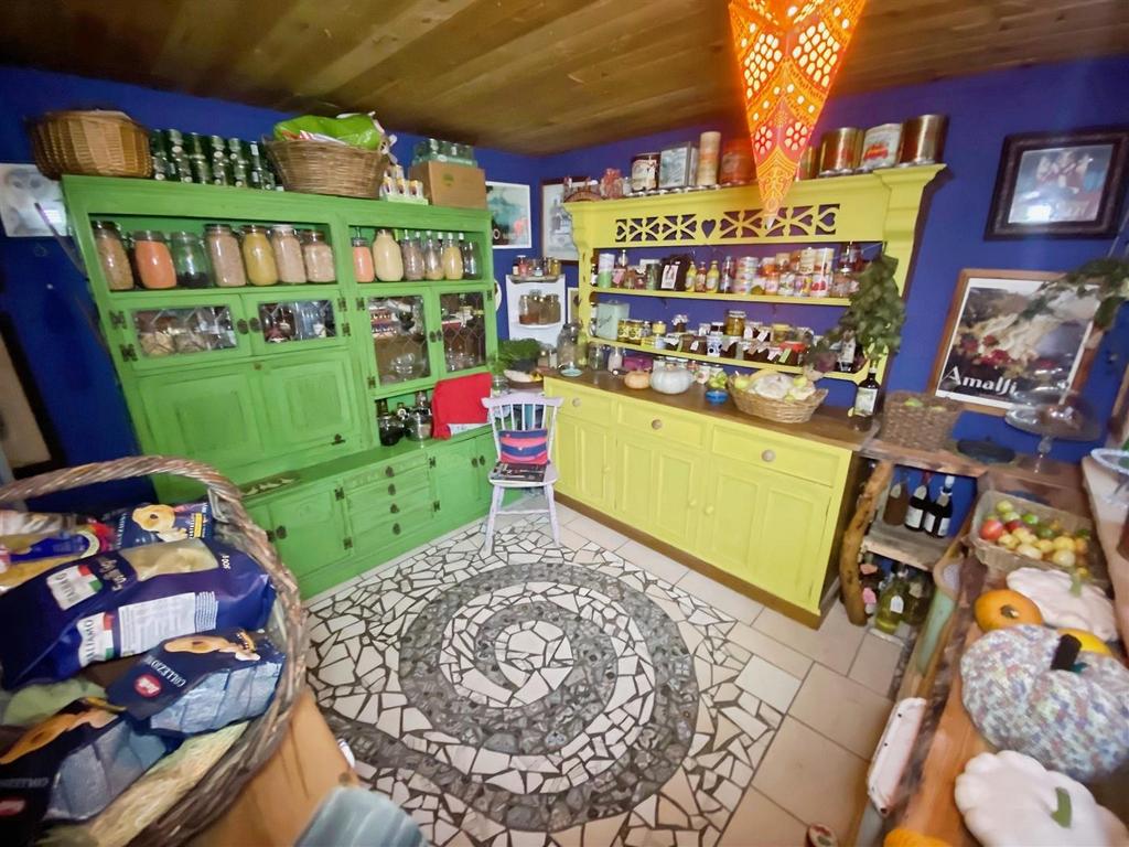 Pantry/Bedroom 2