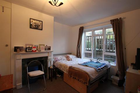undefined, Stephens Road, Brighton