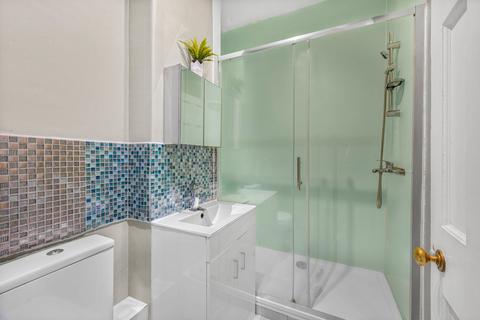 1 bedroom flat for sale, Arthur Court, Queensway, London