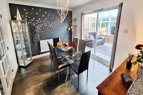 5 bedroom detached house for sale, Pares Close, Coalville LE67