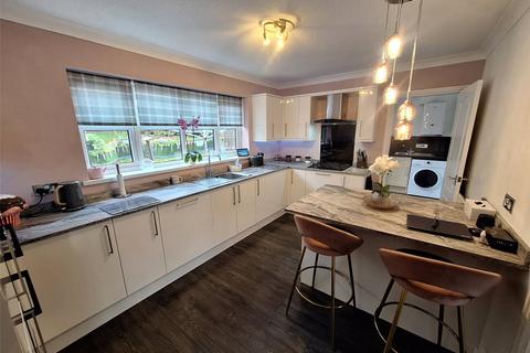 5 bedroom detached house for sale, Pares Close, Coalville LE67