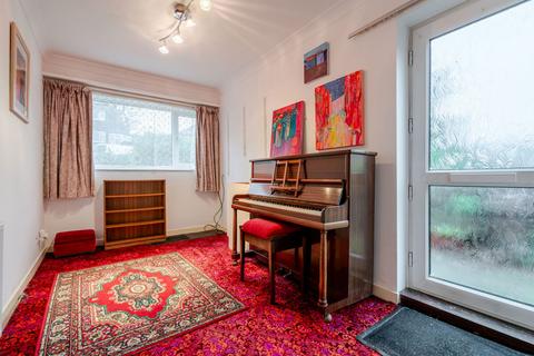 undefined, Springfield, Sowerby Bridge HX6