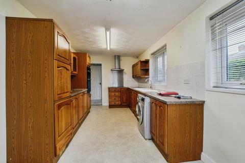 2 bedroom detached bungalow for sale, Station Road, Alford LN13