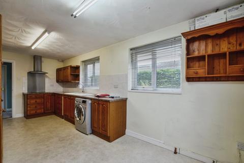 2 bedroom detached bungalow for sale, Station Road, Alford LN13