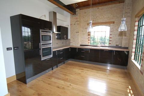2 bedroom apartment for sale, Mill Park Gardens, Mildenhall, Bury St. Edmunds, Suffolk, IP28