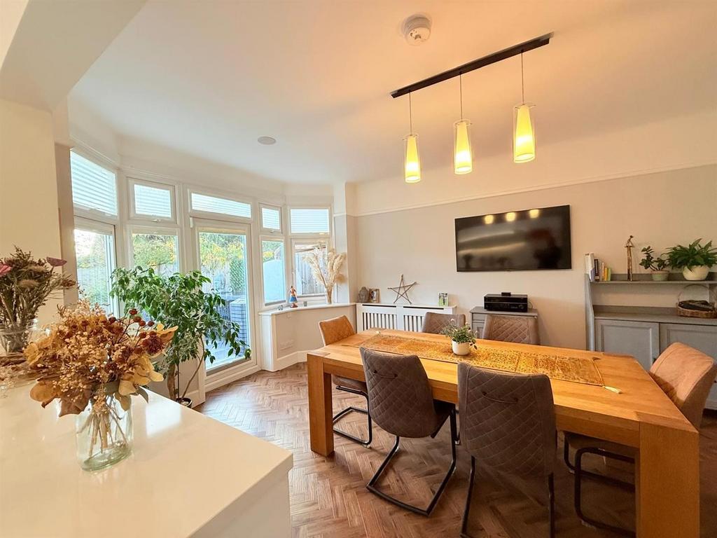 Dining rm 2.jpg