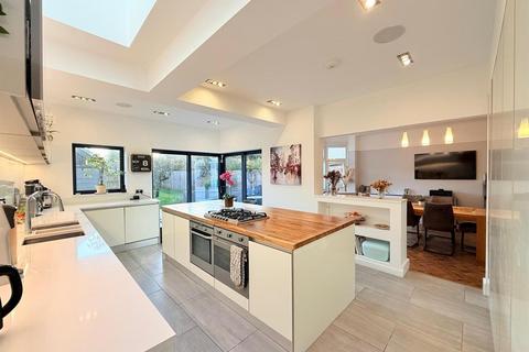 5 bedroom detached house for sale, Grenfell Road, Bournemouth
