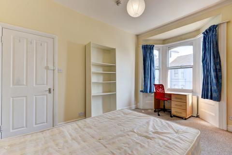 6 bedroom house to rent, Queens Park Road, Brighton BN2