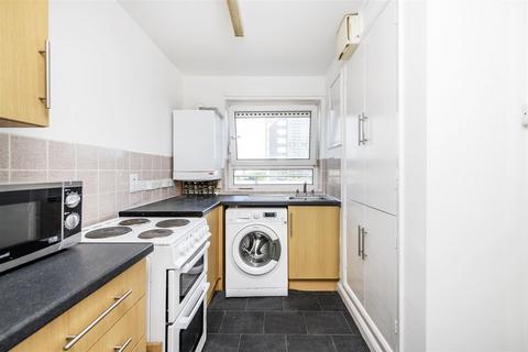 2 bedroom flat for sale, Langdon House, London