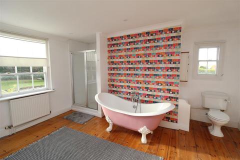 undefined, Kenton, Exeter
