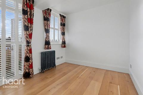 undefined, Croham Road, SOUTH CROYDON