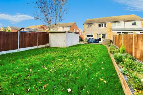 3 bedroom semi-detached house for sale, Lubbesthorpe Road, Braunstone Town, LE3