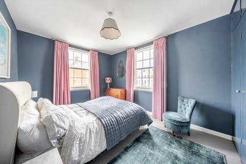 2 bedroom apartment for sale, Grove Lane, London