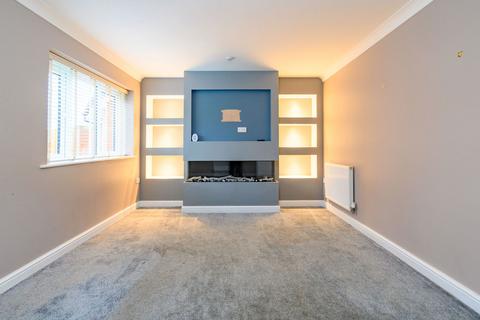 4 bedroom detached house for sale, Yarn Close, Manchester M28