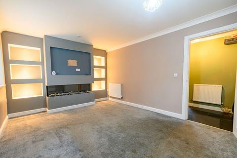 4 bedroom detached house for sale, Yarn Close, Manchester M28