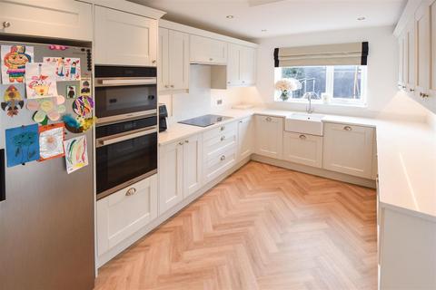 4 bedroom semi-detached house for sale, Middle Green, Doddinghurst, Brentwood