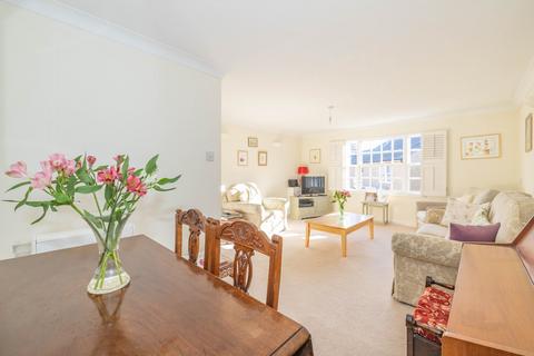 2 bedroom flat for sale, Chantry Court, St. Radigunds Street, Canterbury, Kent, CT1