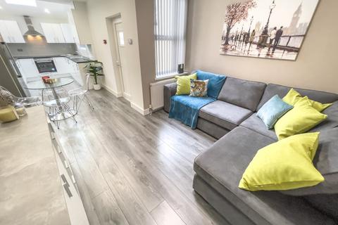 undefined, Empress Road, L7 8SF,