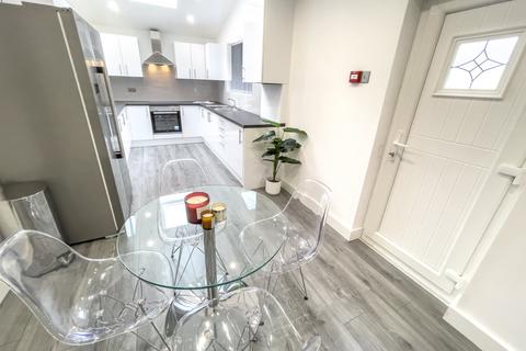 undefined, Empress Road, L7 8SF,
