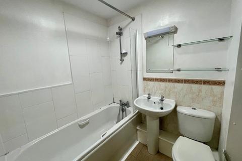 2 bedroom maisonette for sale, Colebridge Mews, Coleshill, West Midlands, B46