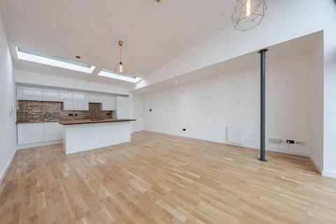 2 bedroom flat for sale, Cable House, Liverpool