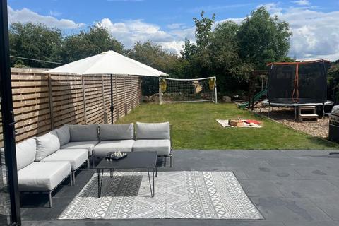 undefined, Lossie Drive, Iver, Buckinghamshire, SL0