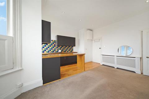 1 bedroom flat for sale, Wandsworth Road, SW8
