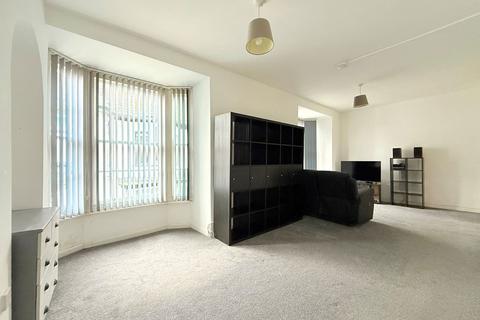 1 bedroom flat for sale, Lower Market Street,Penryn,TR10 8BG
