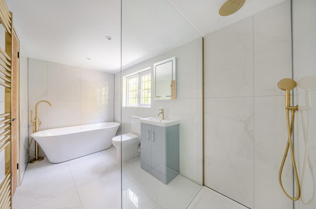 1377360-16-6914a0...