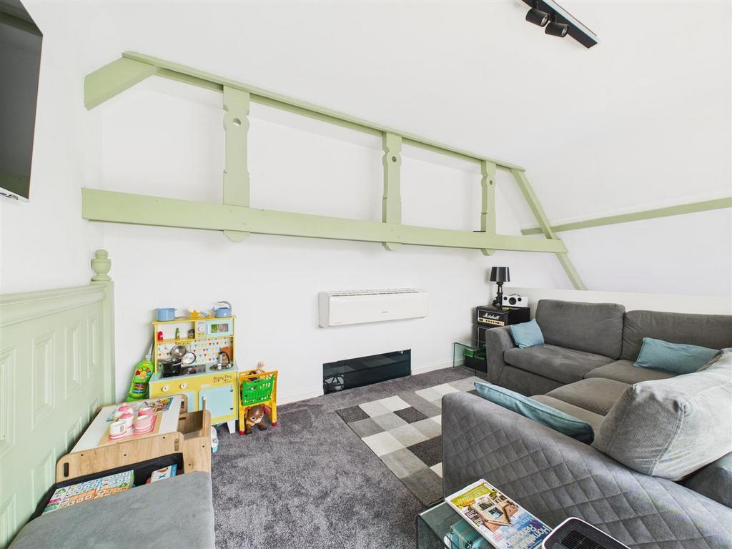 Mezzanine sitting room