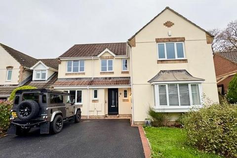 4 bedroom detached house to rent, Waterslade Drive, Ivybridge